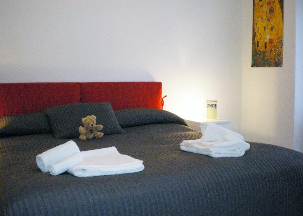Apartment Melozzo Milano Cameră foto