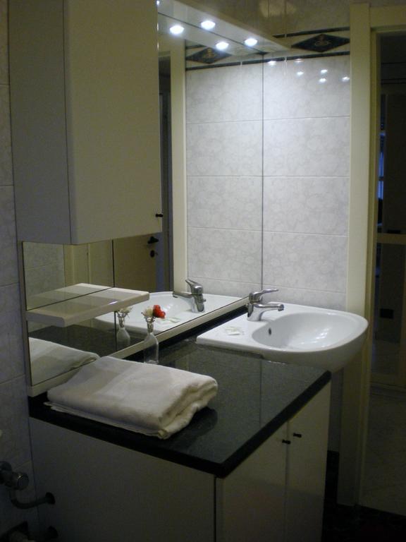 Apartment Melozzo Milano Cameră foto